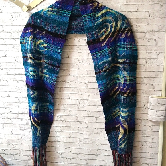 Handwoven Scarf - Picture 1 of 3